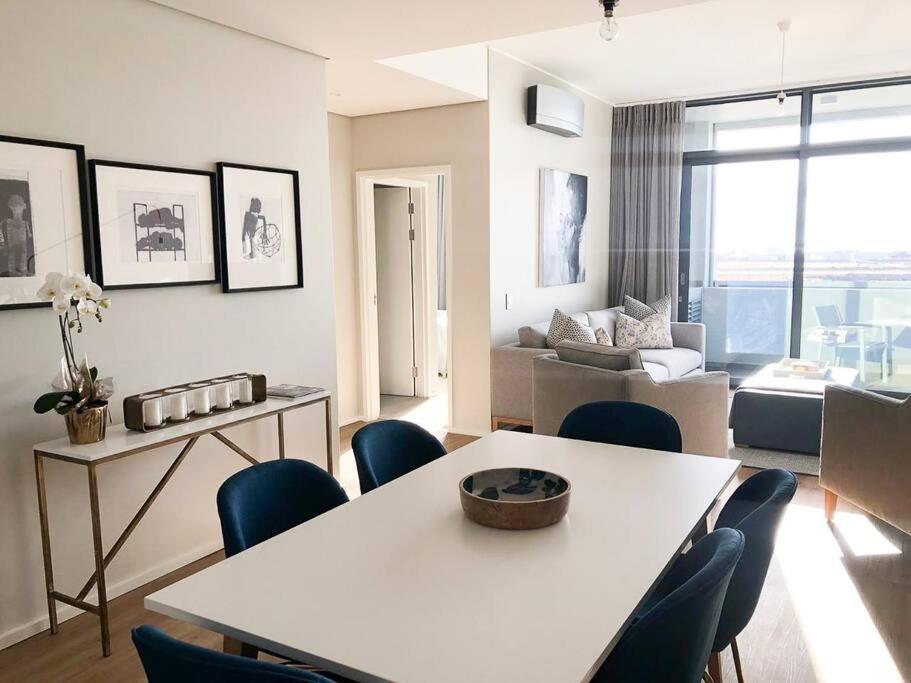 Axis-luxury Two Bedroom With Ocean And Mountain Views - 3 *